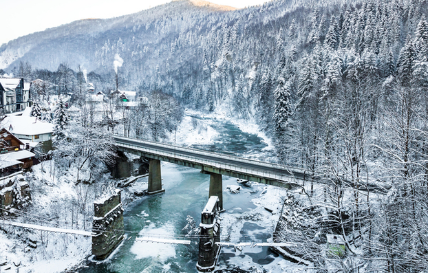 Яремче — що подивитись у Карпатах